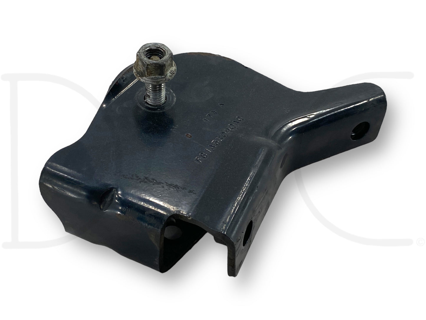 99-07 Ford F250 F350 2WD I-Beam Front Axle Pivot Mount Bracket Front LH Left OE