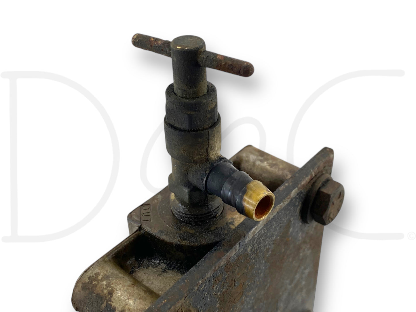 87-94 Ford F600 F700 Water Coolant Filter Head Base Bracket E7Ht-8A425-AB