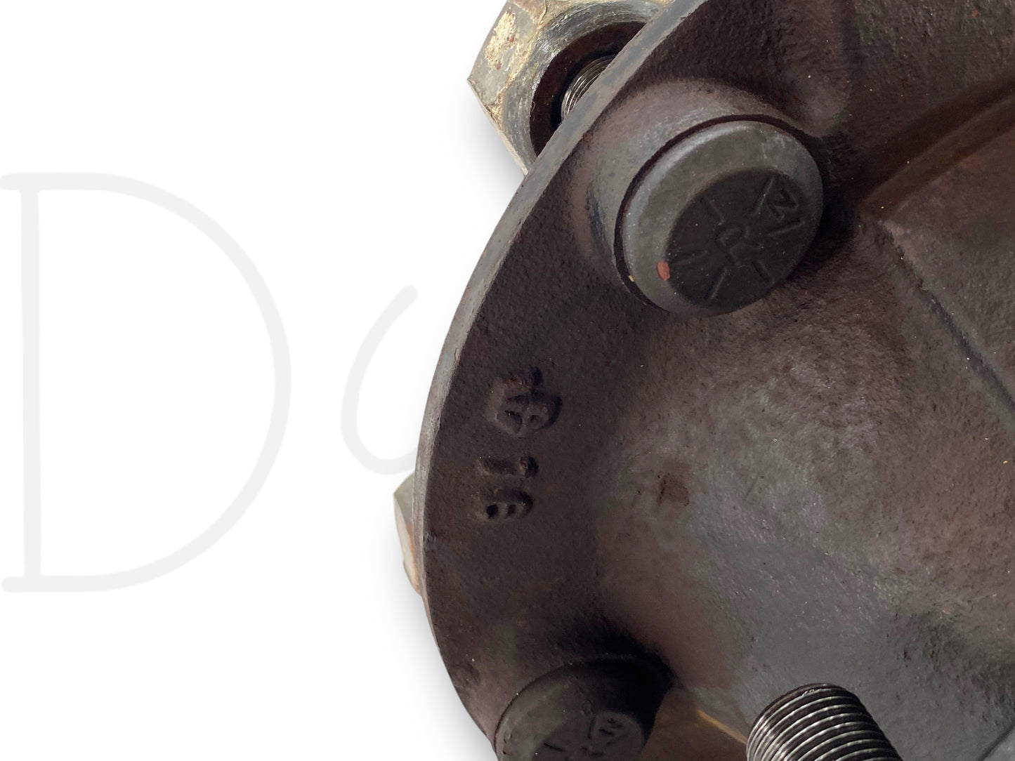 87-90 Ford F600 F700 Front Axle Wheel Bearing Hub Stud Pilot 6 Lug RH Right OE