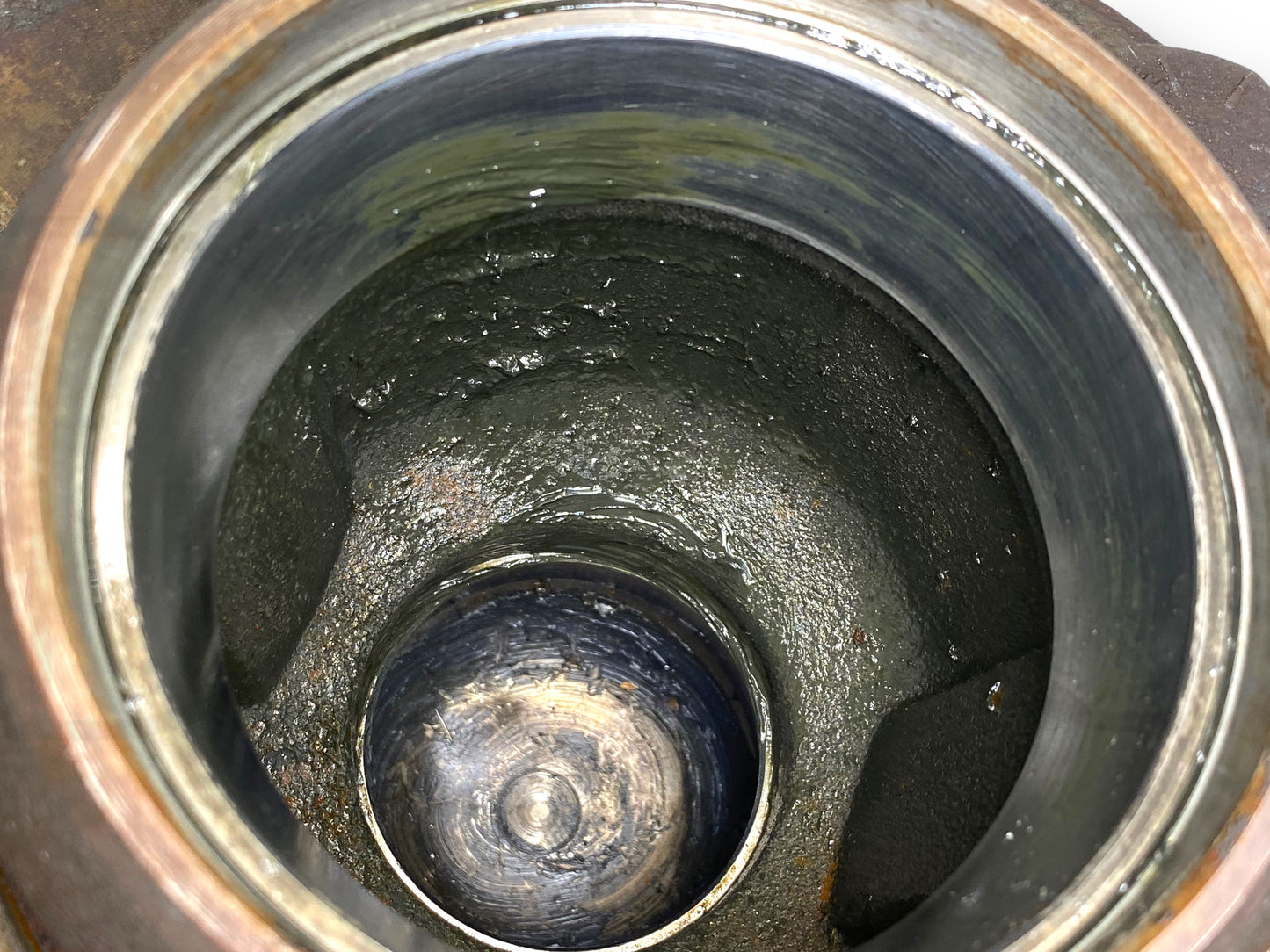 87-90 Ford F600 F700 Front Axle Wheel Bearing Hub Stud Pilot 6 Lug RH Right OE