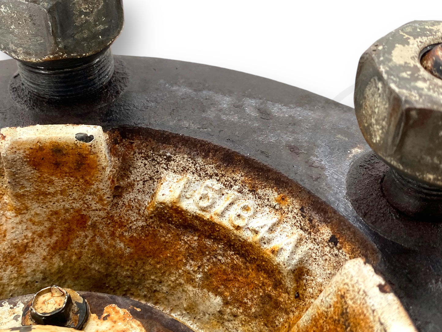 87-90 Ford F600 F700 Front Axle Wheel Bearing Hub Stud Pilot 6 Lug RH Right OE