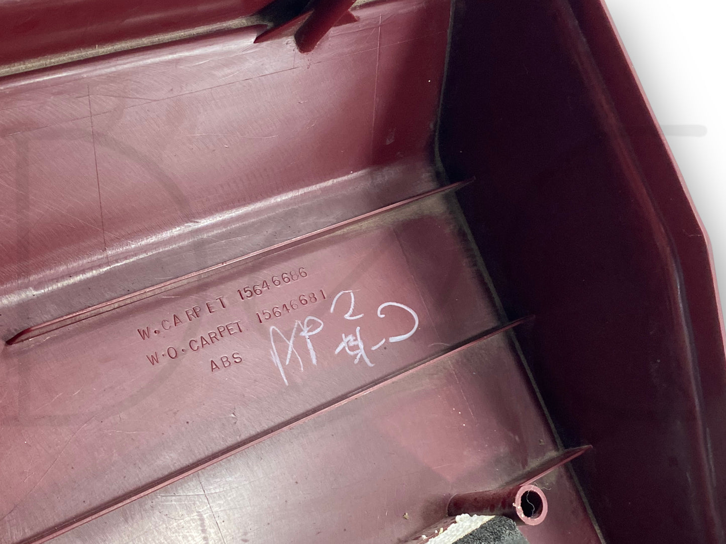 88-98 Chevy GMC C/K 1500 2500 3500 Jack Tool Storage Cover Lid Trim Red 15646686