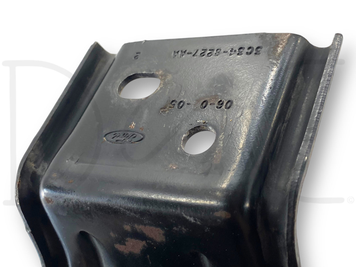03-07 Ford F250 F350 Upper Radiator Mount Bracket Pair OE Brackets