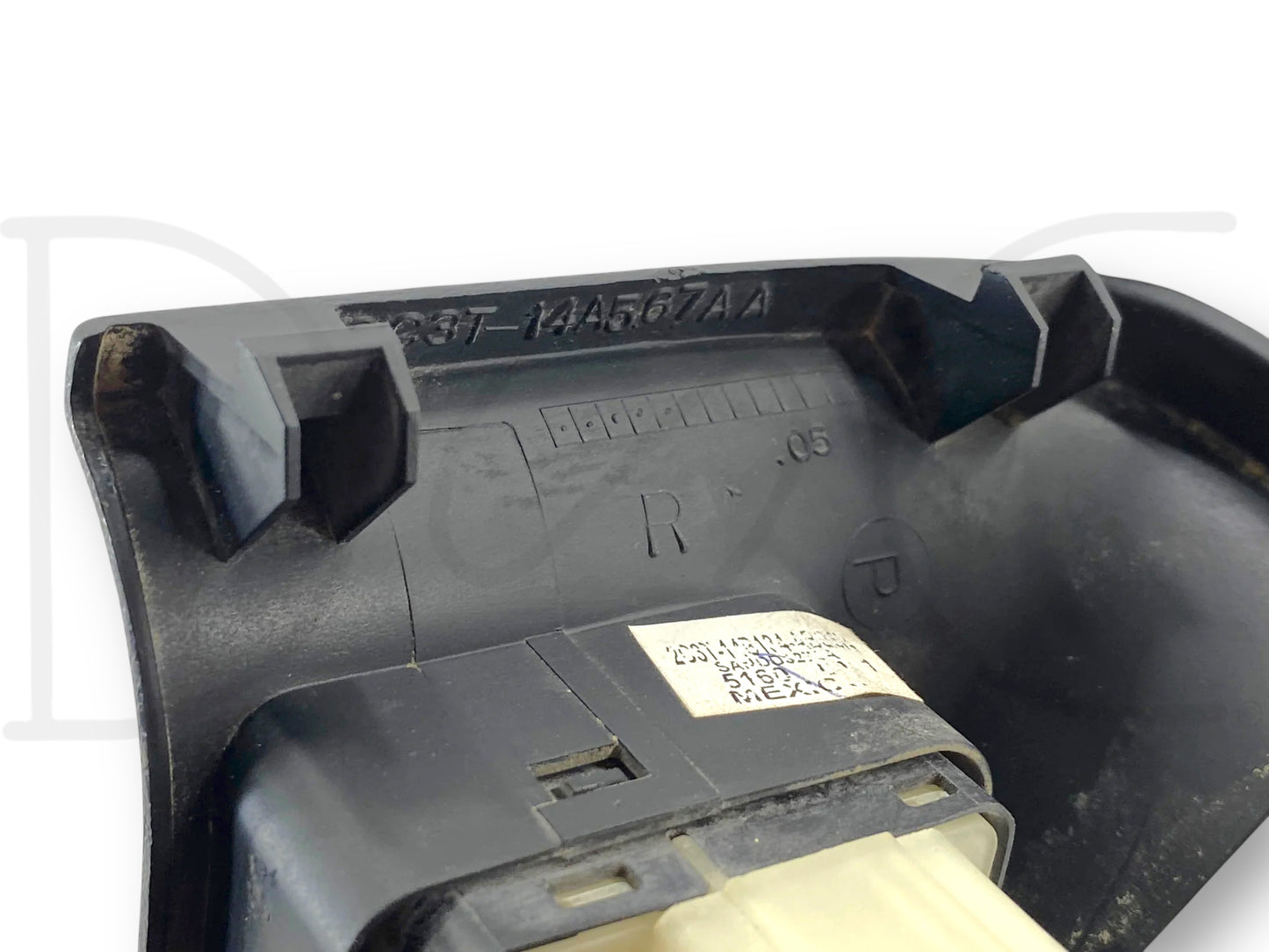 02-07 Ford F250 F350 Crew Cab RH Right Passenger Rear Door Window Switch