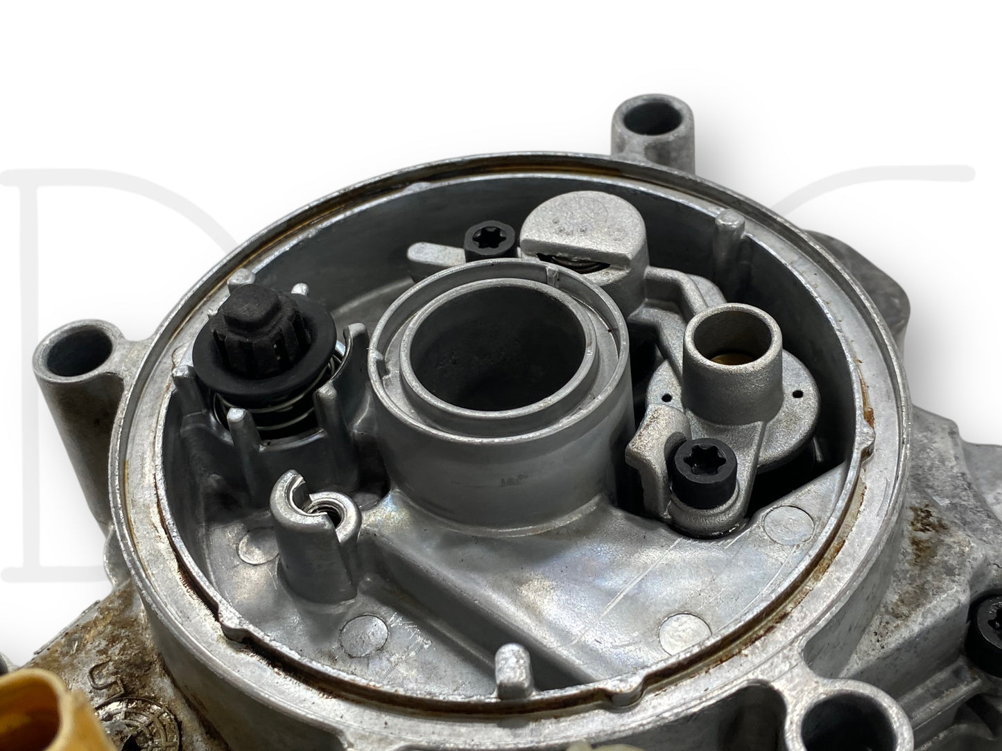 05-07 Ford F250 F350 6.0 6.0L Diesel Oil Cooler Housing Cover Assembly OE