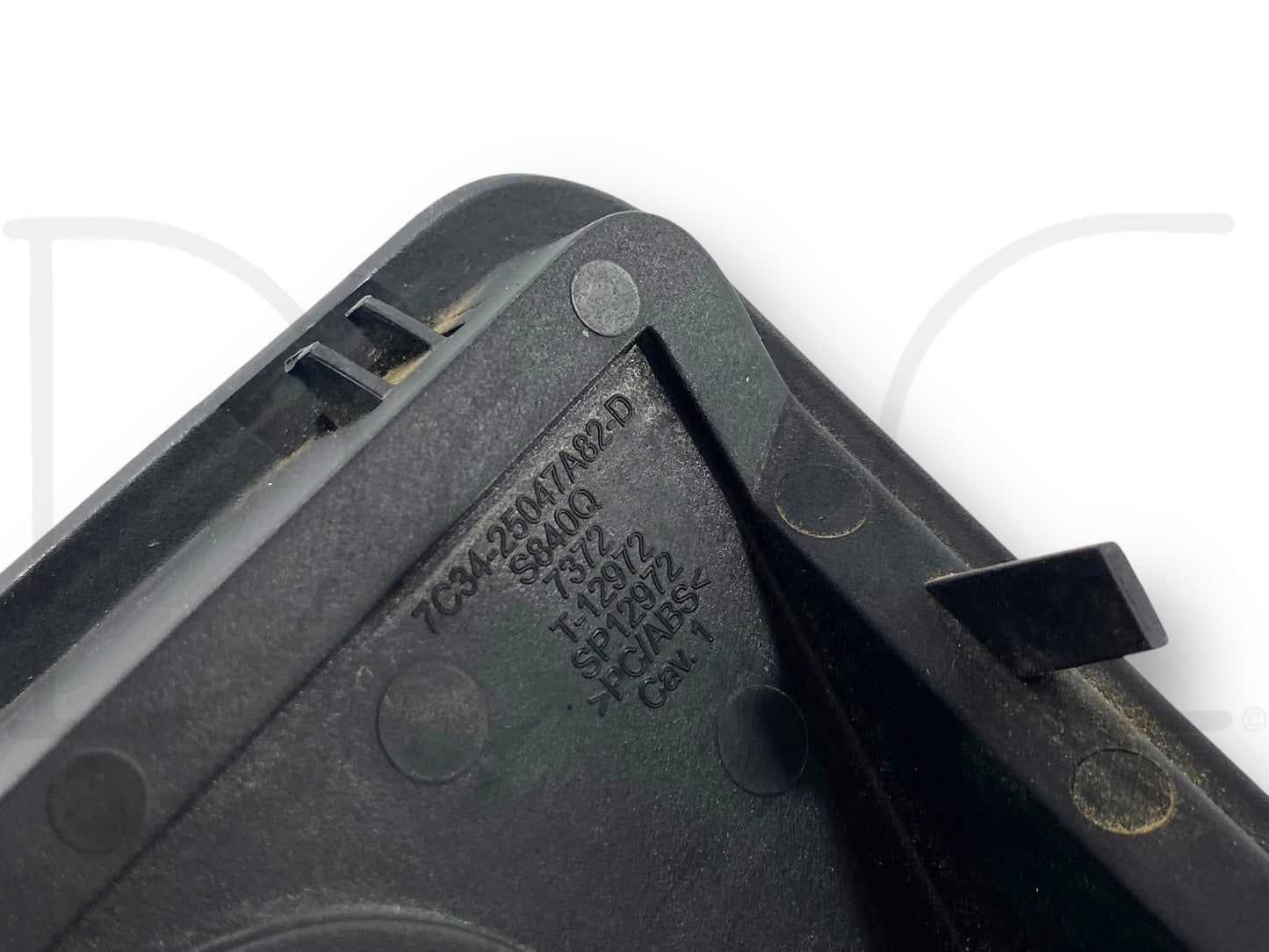 08-10 Ford F250 F350 Dash 12V Outlet Power Point Plug Bezel OEM