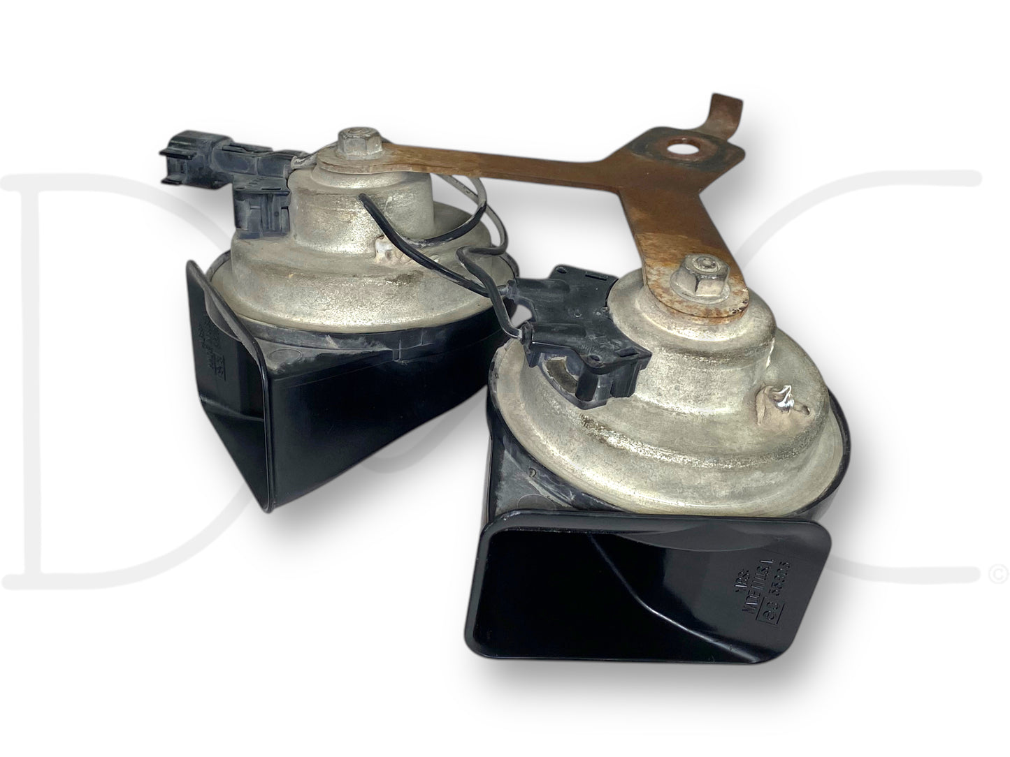 08-10 Ford F250 F350 Super Duty Horn Pair OEM Dual Note Horns