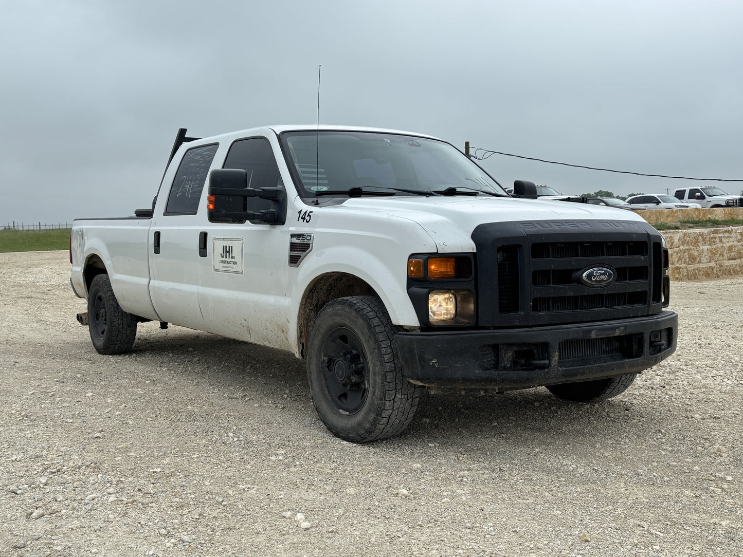 08-10 Ford F250 F350 Tailgate Z1 White