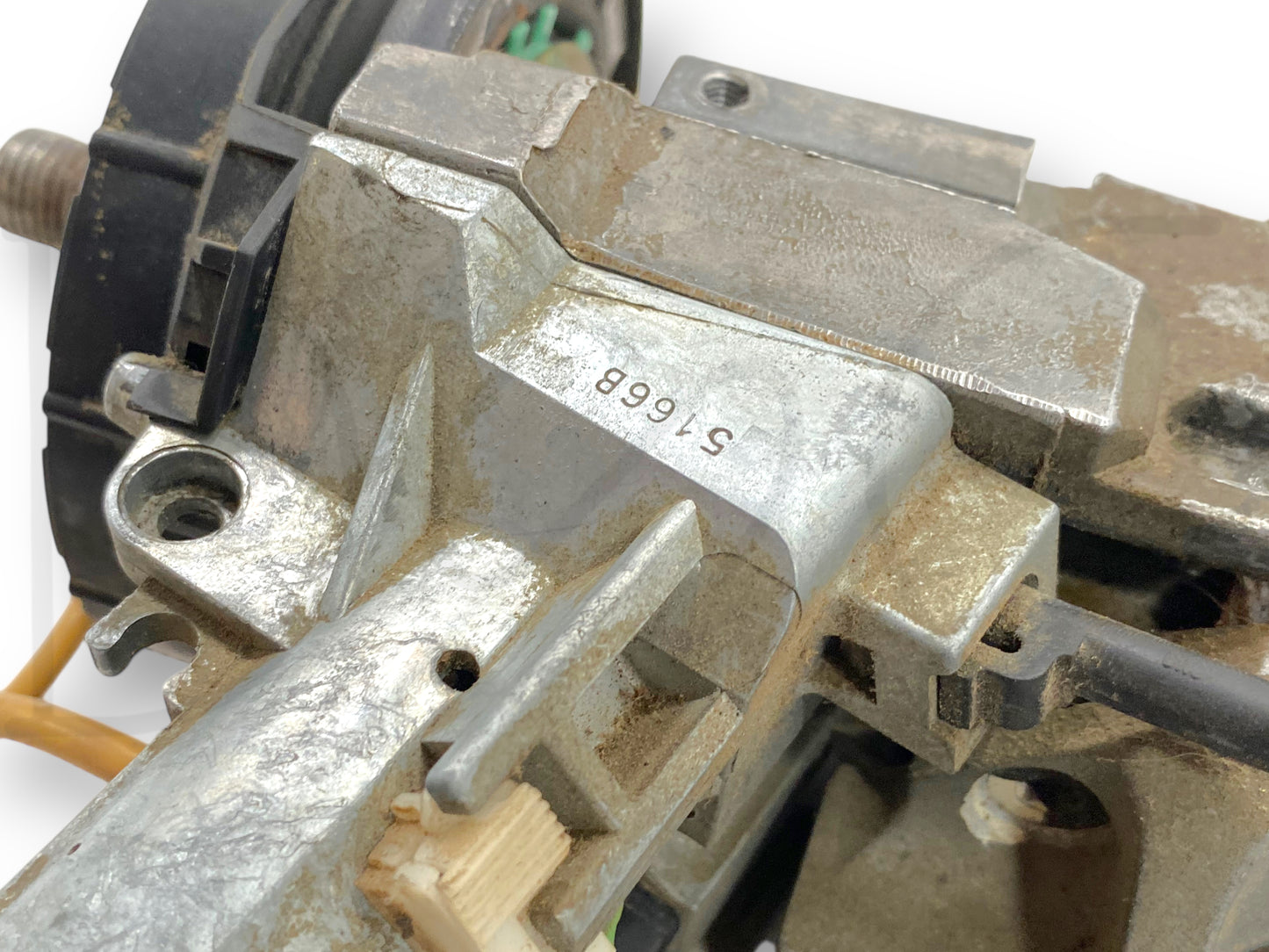 95-98 Chevy GMC 1500 2500 3500 Steering Column Tilt Auto W/ Key