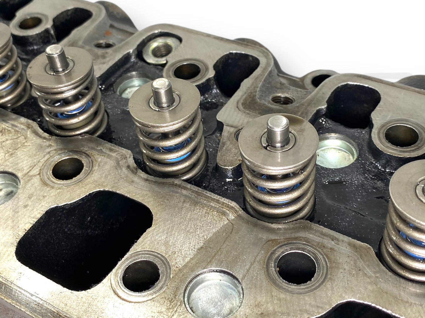 Cat C2.2 Cylinder Head 308-1859 Caterpillar Skid Steer Loader 226B