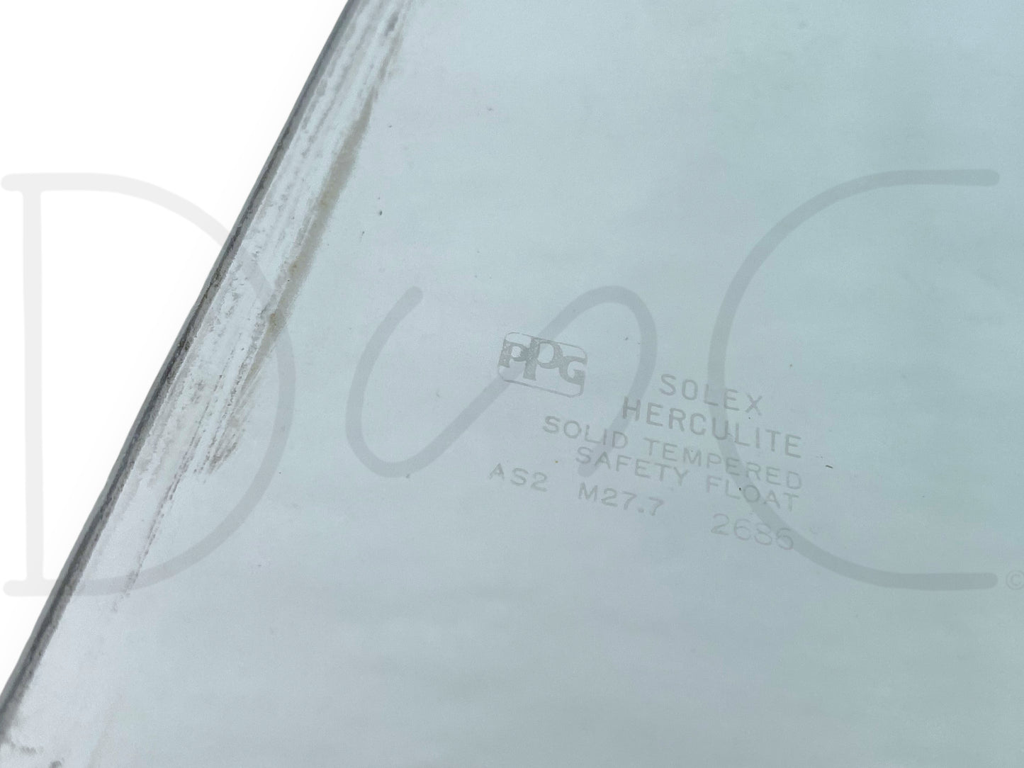 1976 International IH 1086 Tractor RH Right Lower Windshield Glass 109132C2