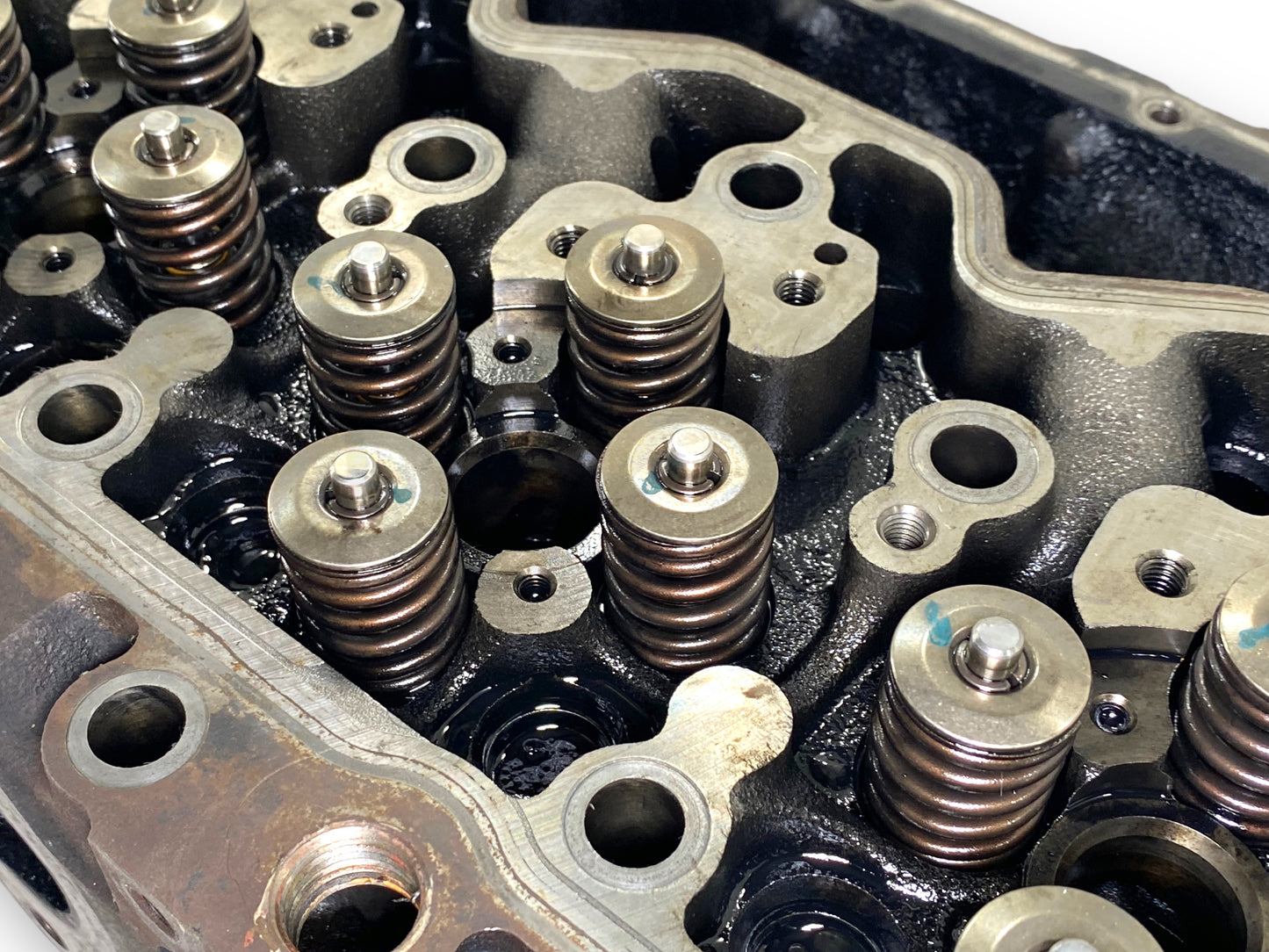 07-11 Dodge Ram 6.7 6.7L Isb Cummins Diesel 24 Valve Cylinder Head OEM 3977221