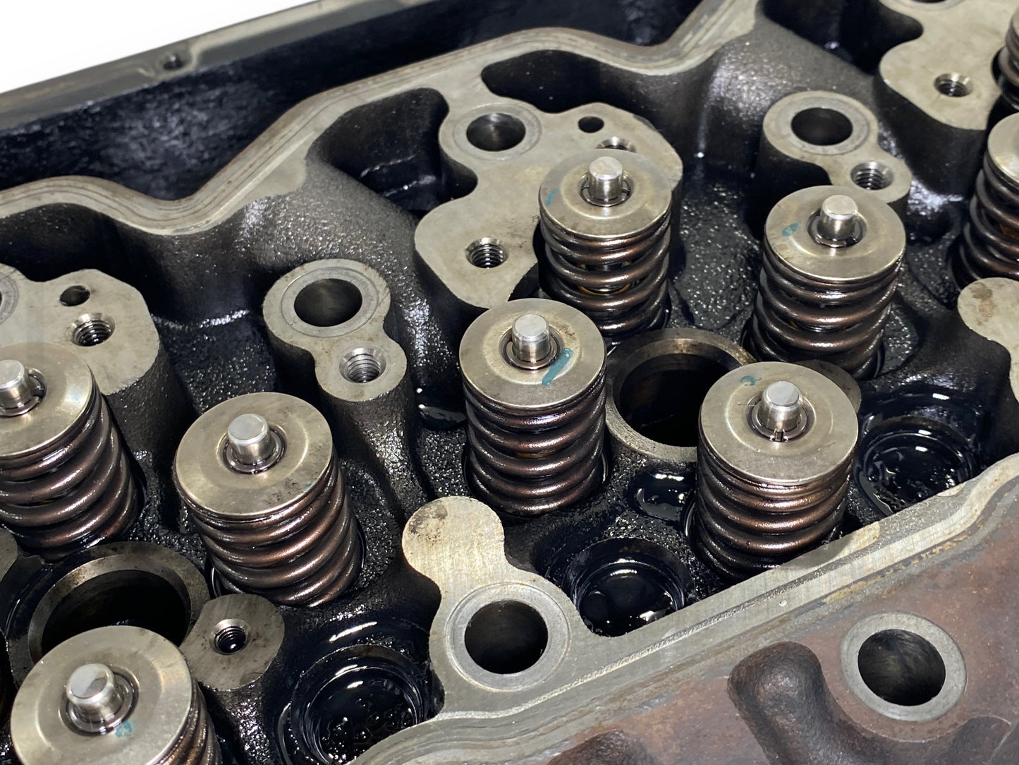07-11 Dodge Ram 6.7 6.7L Isb Cummins Diesel 24 Valve Cylinder Head OEM 3977221
