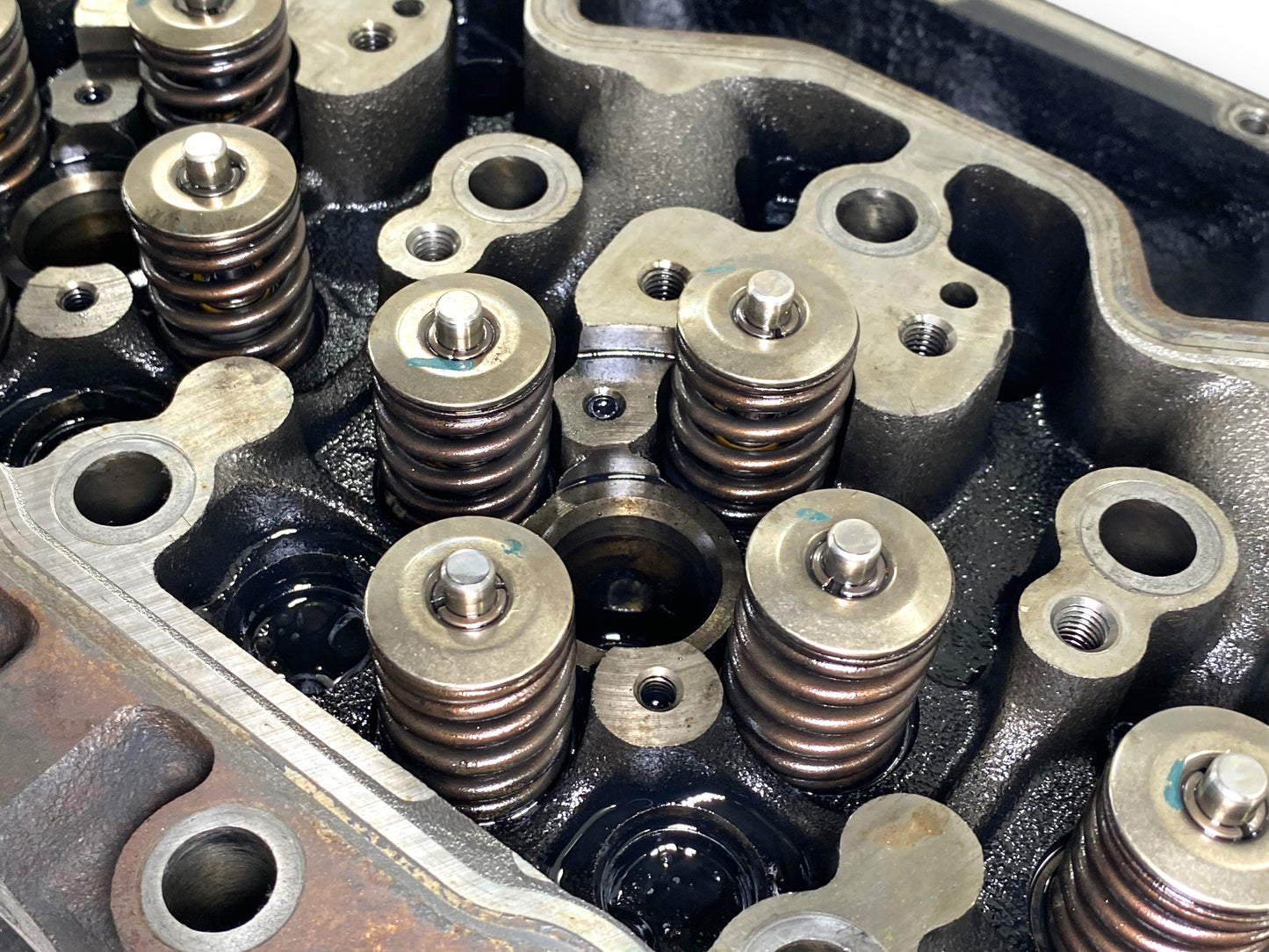 07-11 Dodge Ram 6.7 6.7L Isb Cummins Diesel 24 Valve Cylinder Head OEM 3977221