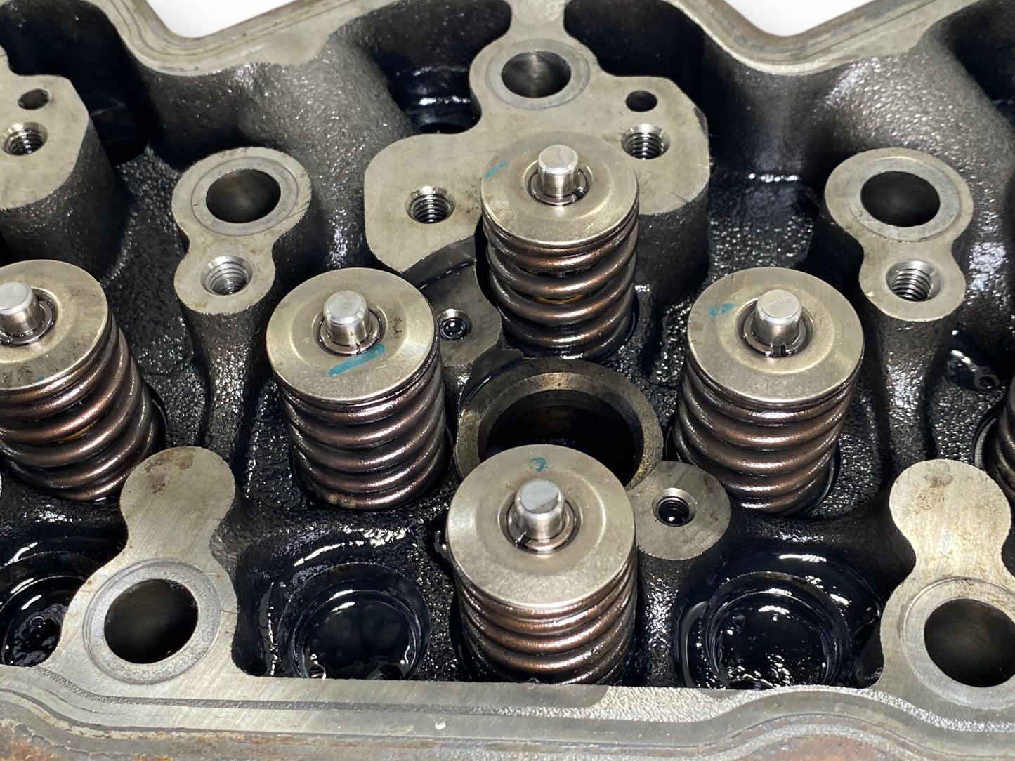 07-11 Dodge Ram 6.7 6.7L Isb Cummins Diesel 24 Valve Cylinder Head OEM 3977221