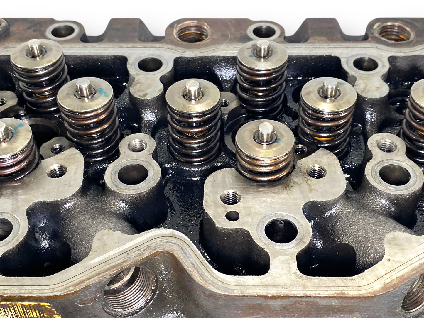 07-11 Dodge Ram 6.7 6.7L Isb Cummins Diesel 24 Valve Cylinder Head OEM 3977221
