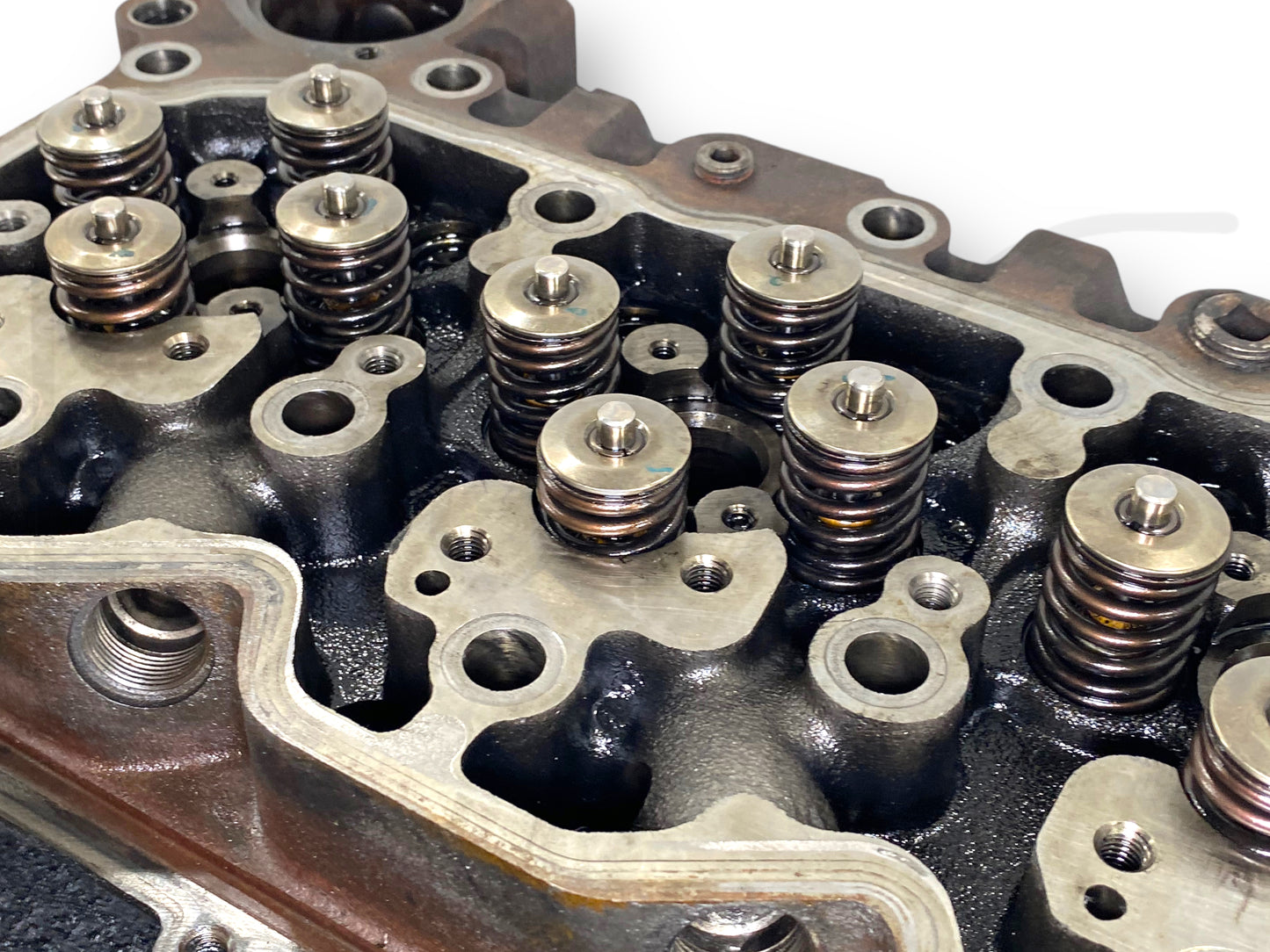 07-11 Dodge Ram 6.7 6.7L Isb Cummins Diesel 24 Valve Cylinder Head OEM 3977221