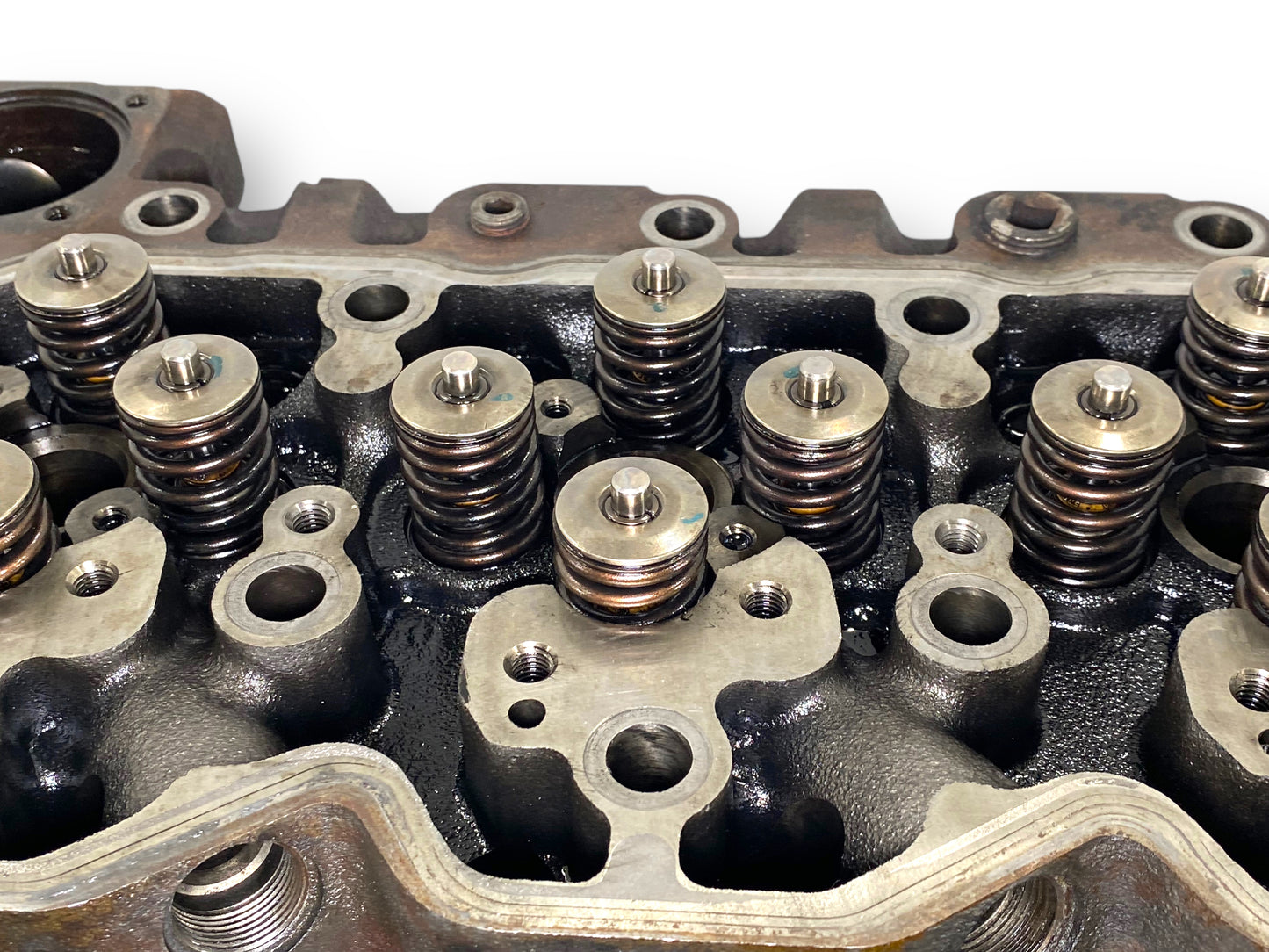 07-11 Dodge Ram 6.7 6.7L Isb Cummins Diesel 24 Valve Cylinder Head OEM 3977221