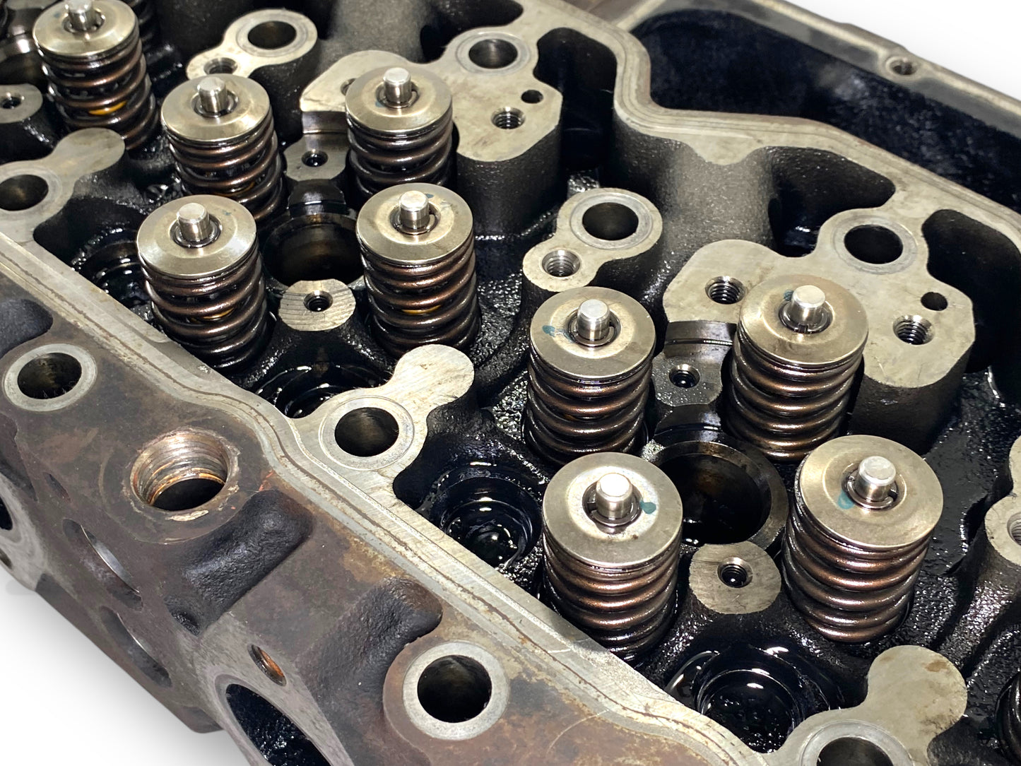 07-11 Dodge Ram 6.7 6.7L Isb Cummins Diesel 24 Valve Cylinder Head OEM 3977221