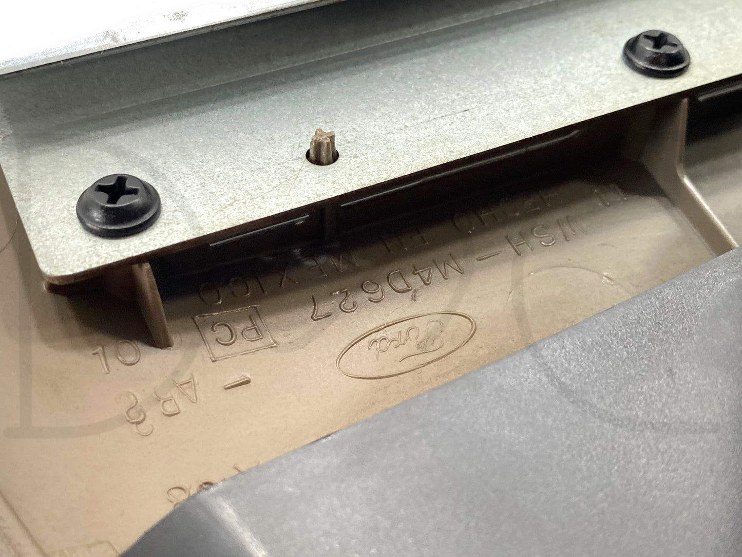 99-02 Ford F250 F350 Dash Glove Box Storage Bin Compartment Tan OE
