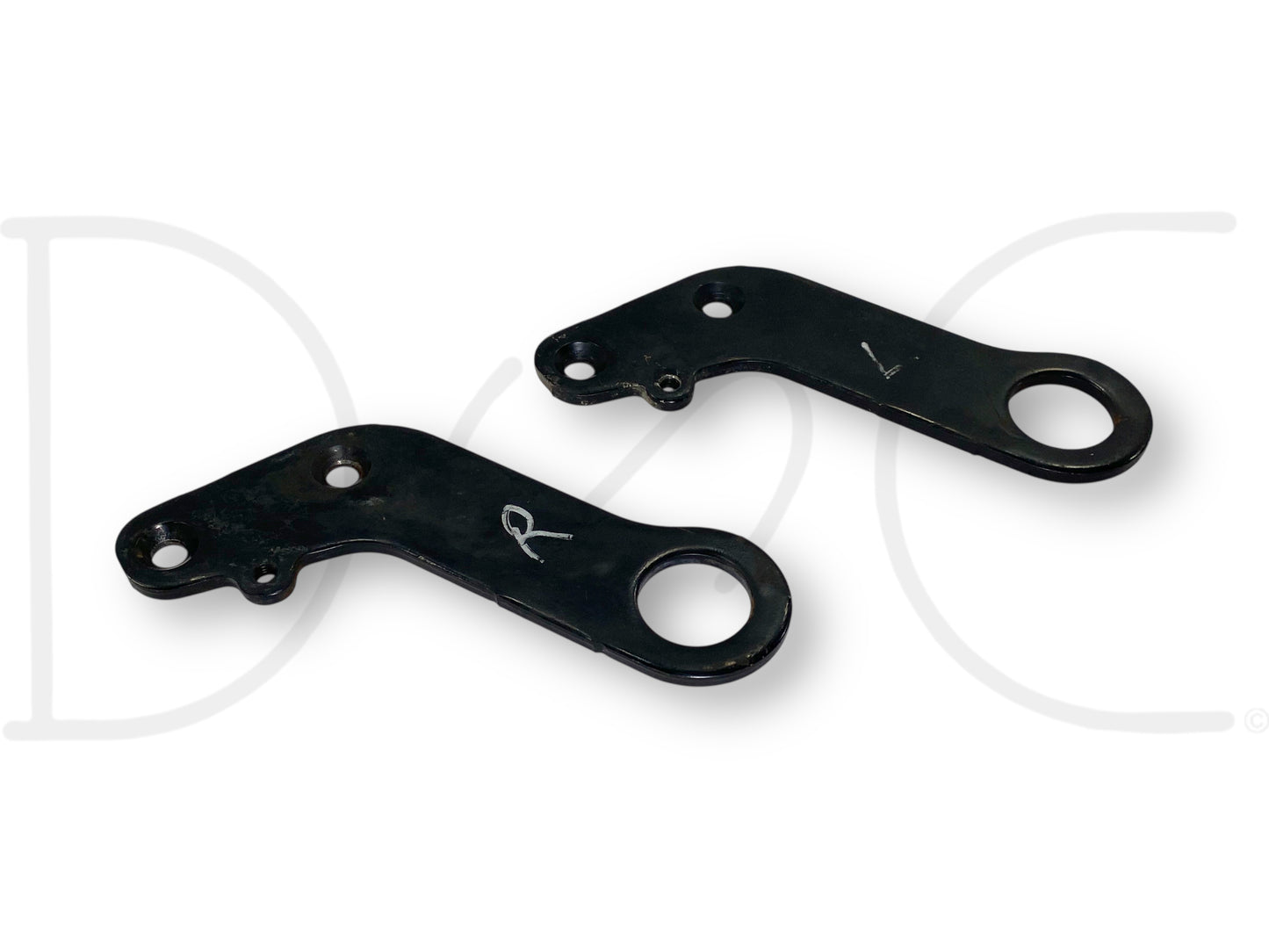 03-07 Ford F250 F350 6.0 6.0L Powerstroke Engine Lifting Eye Hook Bracket Set OE
