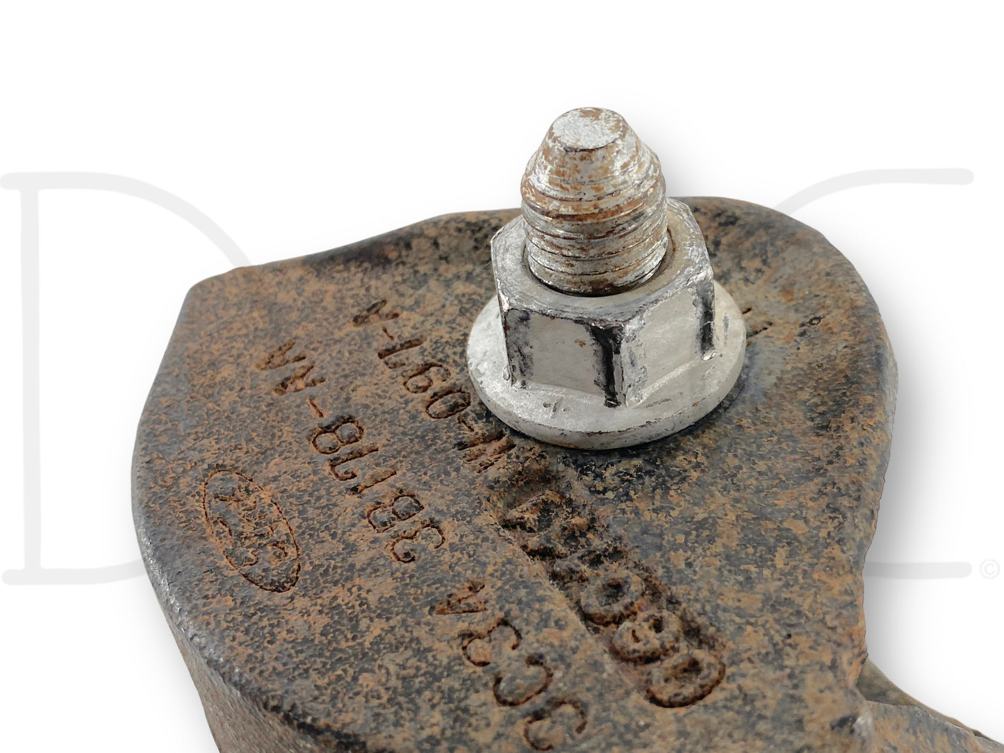 99-07 Ford F250 F350 2WD I-Beam Front Axle Pivot Mount Bracket Front RH Right