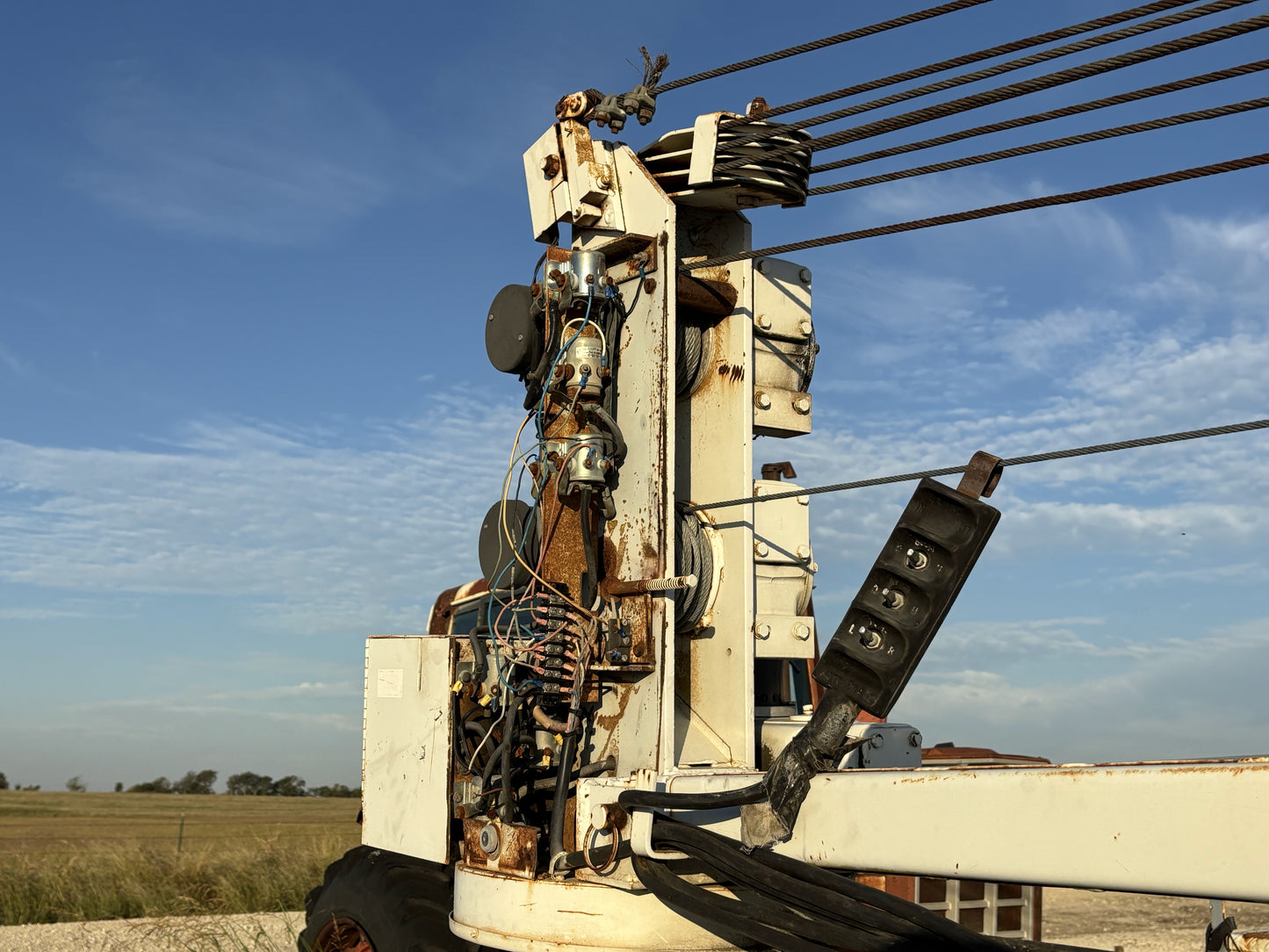 Auto Crane 6006E 17' Boom Electric Truck Mount Crane W/ Control Pendant