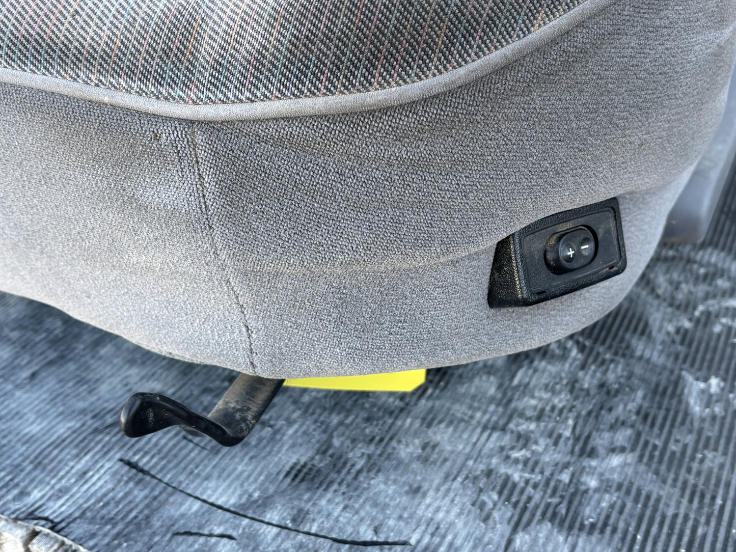 92-97 Ford F250 F350 Front Bench Seat W/ Armrest Power Lumbar Opal Gray Cloth