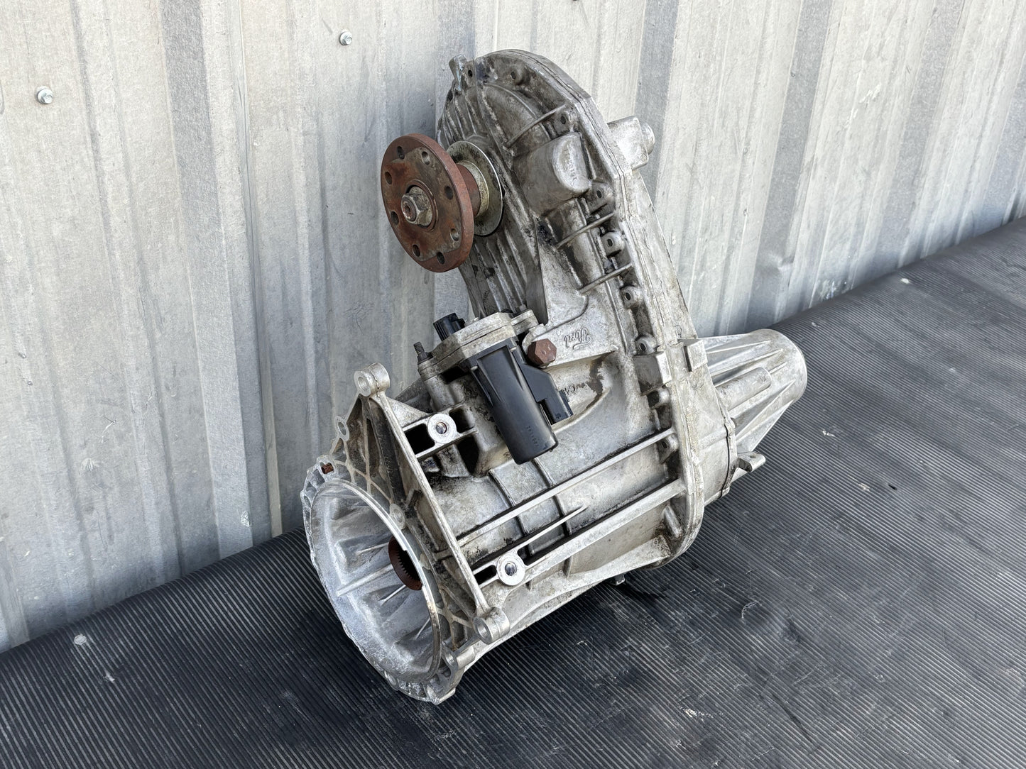 2011-2012 Ford F-250 F-350 4WD 4X4 Transfer Case Electronic Shift OEM