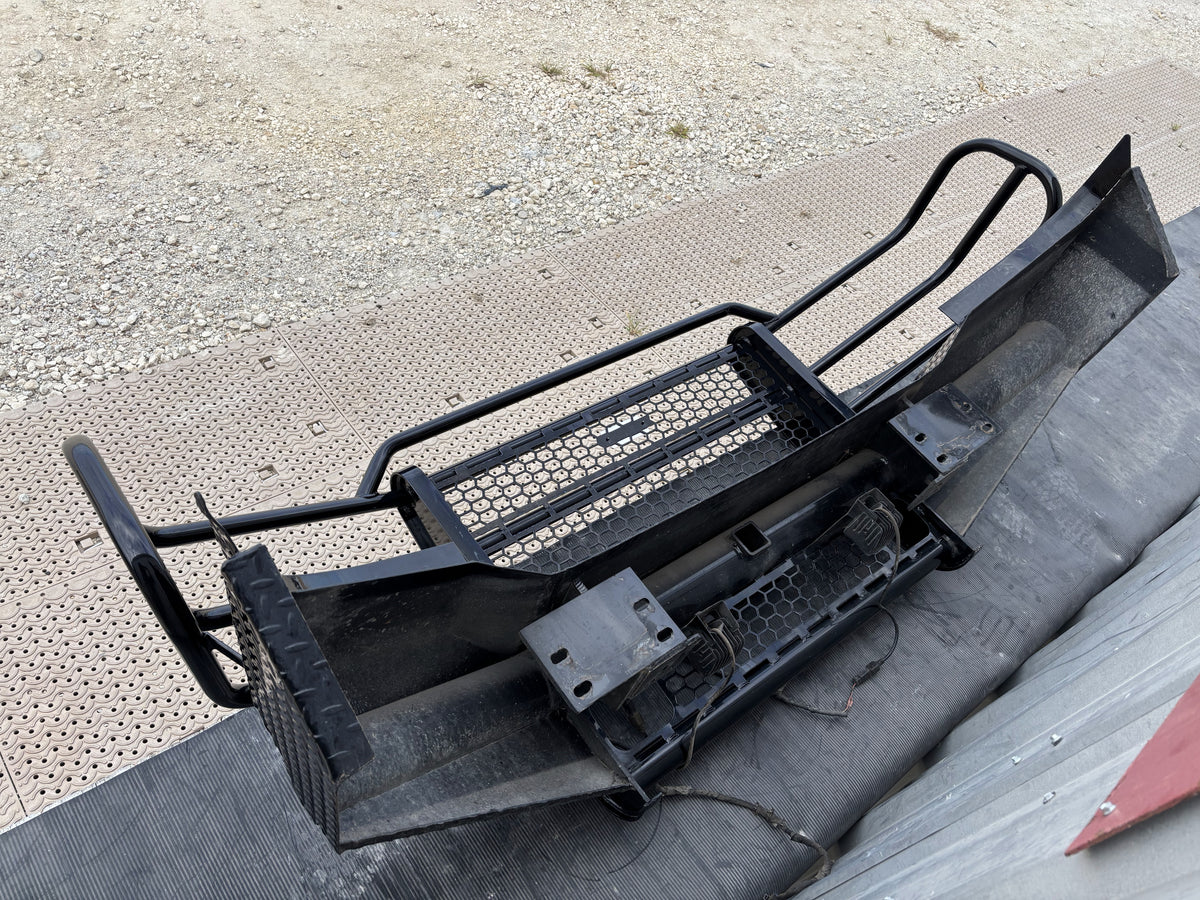 05-07 Ford F250 F350 Ranch Hand Legend Front Full Replacement Bumper Brush Guard