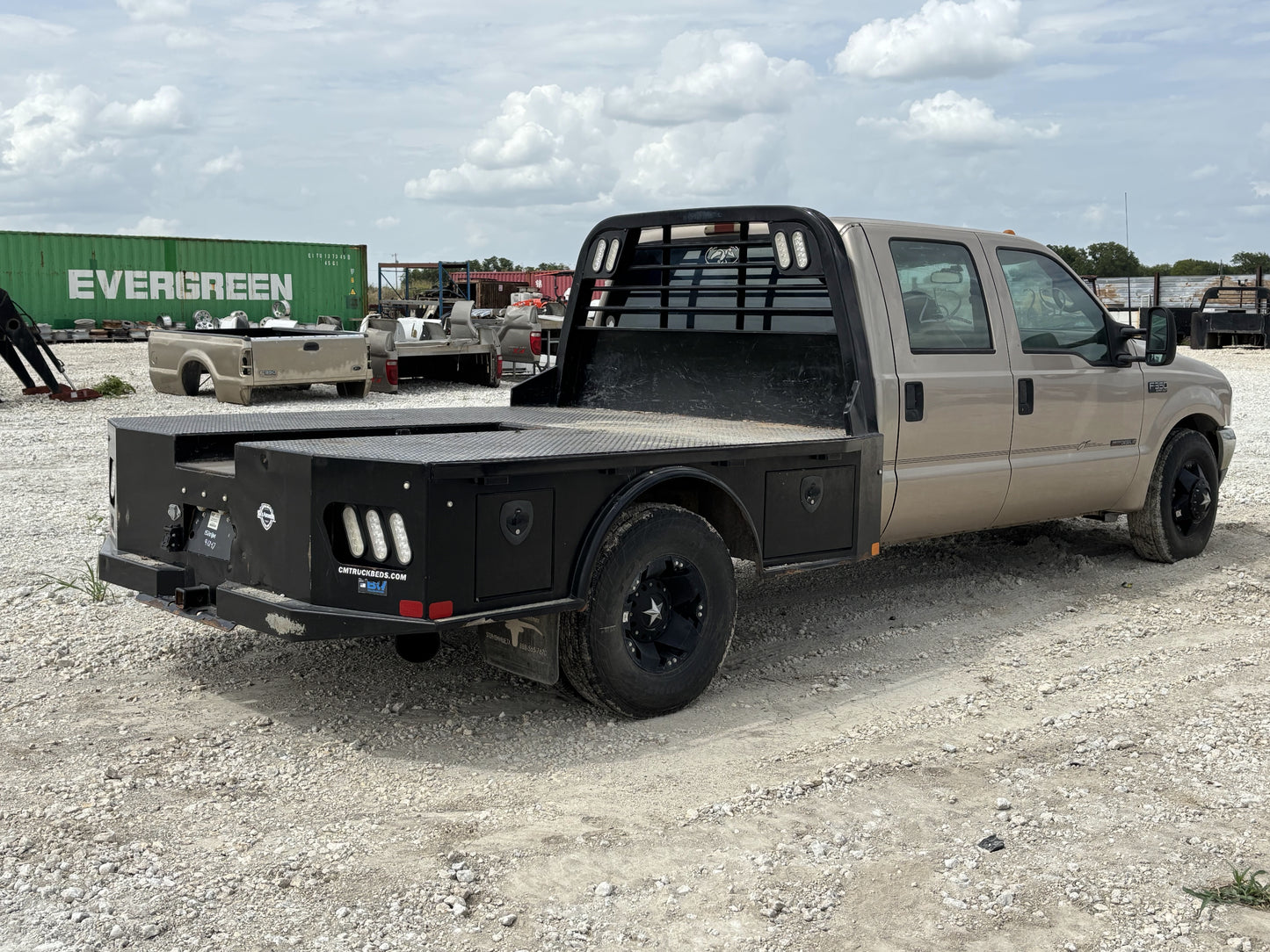 99-07 Ford F250 F350 Front Fender RH Right Passenger Bm Tan