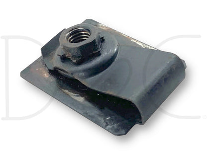 99-07 Ford F250 F350 Bed Bolt Nut Clip M12  Mount Mounting Bolt Retainer OE