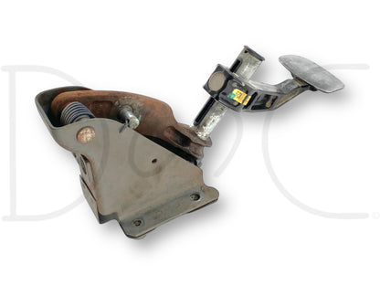 05-07 Ford F250 F350 6.0 6.0L Diesel Adjustable Brake Pedal Assembly OEM