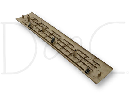 99-04 Ford F250 F350 Rh Right Passenger Rear Rocker Sill Trim Panel Tan Oe
