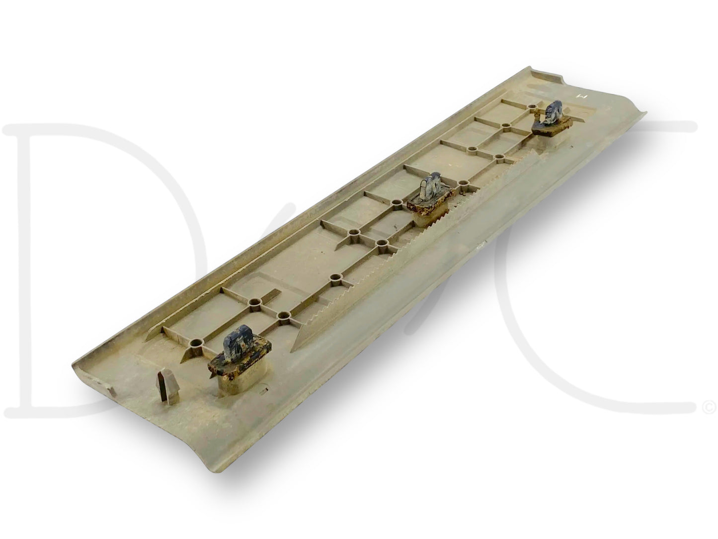 08-10 Ford F250 F350 RH Right Passenger Rear Rocker Sill Trim Panel Stone OE