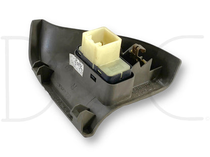 02-07 Ford F250 F350 Crew Cab RH Right Passenger Rear Door Window Switch Tan