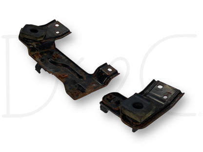 99-03 Ford F250 F350 Upper Radiator Mount Bracket Pair OE Brackets *Blem*