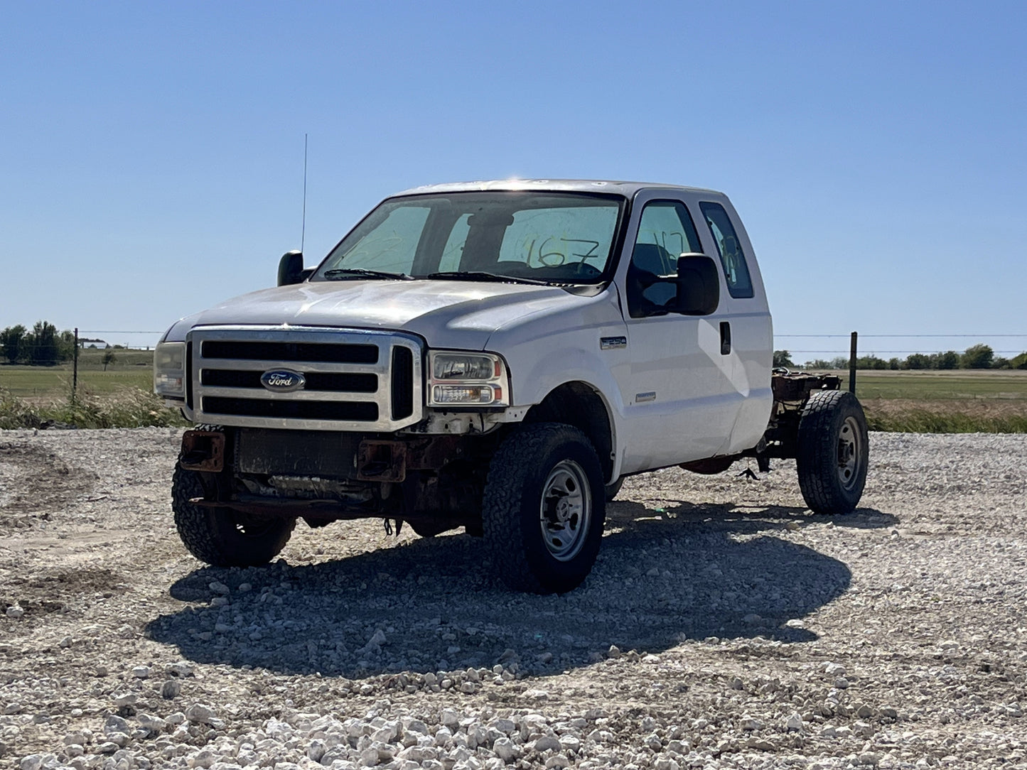 05-07 Ford F250 F350 SRW DANA 60 4X4 4WD Front Axle 3.73