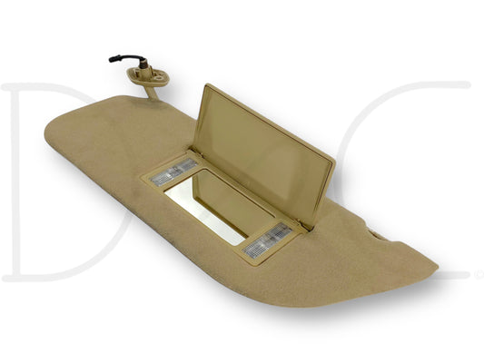 02-07 Ford F250 F350 RH Right Passenger Sun Visor Tan W/ Lighted Mirror OEM