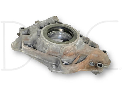 08-10 Ford F250 F350 6.4 6.4L Oil Pump Housing Cover OE 1855707C2