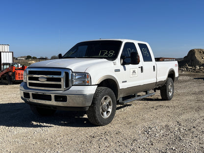 99-07 Ford F250 F350 Front RH Right Passenger Door White / Tan