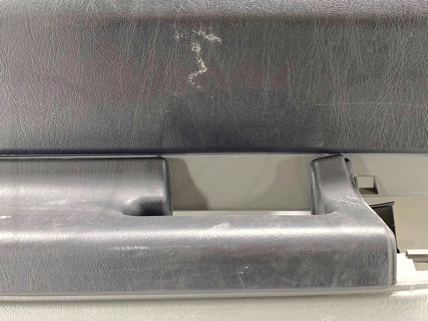 99-07 Ford F250 F350 Crew Cab XLT LH Left Driver Rear Door Panel Gray OE