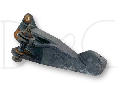 99-04 Ford F250 F350 4X4 4WD Track Bar Bracket Frame Mount OE YC35-3A094-AA