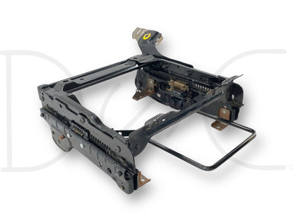 01-07 Ford F250 F350 Extended Cab RH Right Passenger Seat Base Mount Manual OE