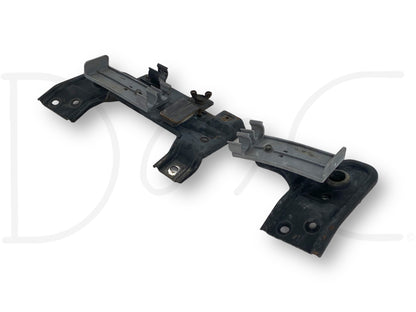 99-03 Ford F350 F450 Upper Radiator Mount Bracket Pair OE Brackets F81B8K007-AB