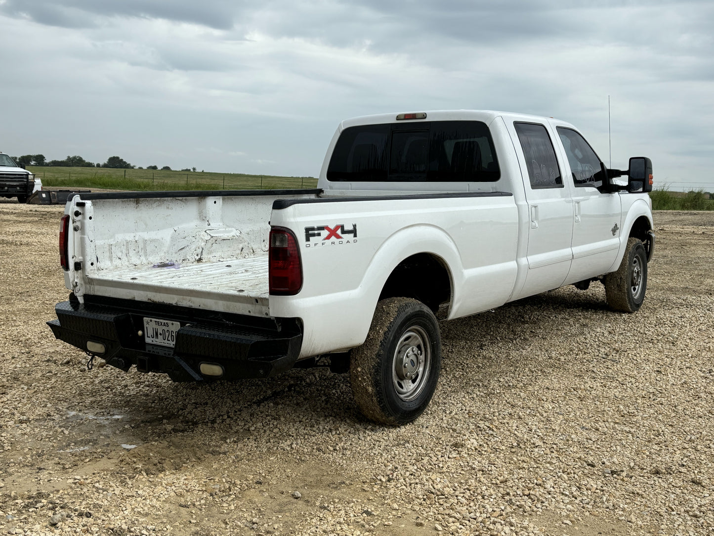 11-16 Ford F250 F350 Super Duty Hood Z1 White