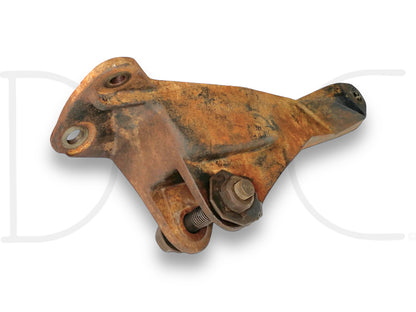 99-04 Ford F250 F350 4X4 4WD Track Bar Bracket Frame Mount OE 2C34-3A094-Ca