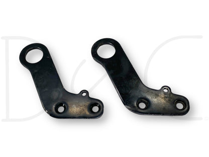 03-07 Ford F250 F350 6.0 6.0L Powerstroke Engine Lifting Eye Hook Bracket Set OE