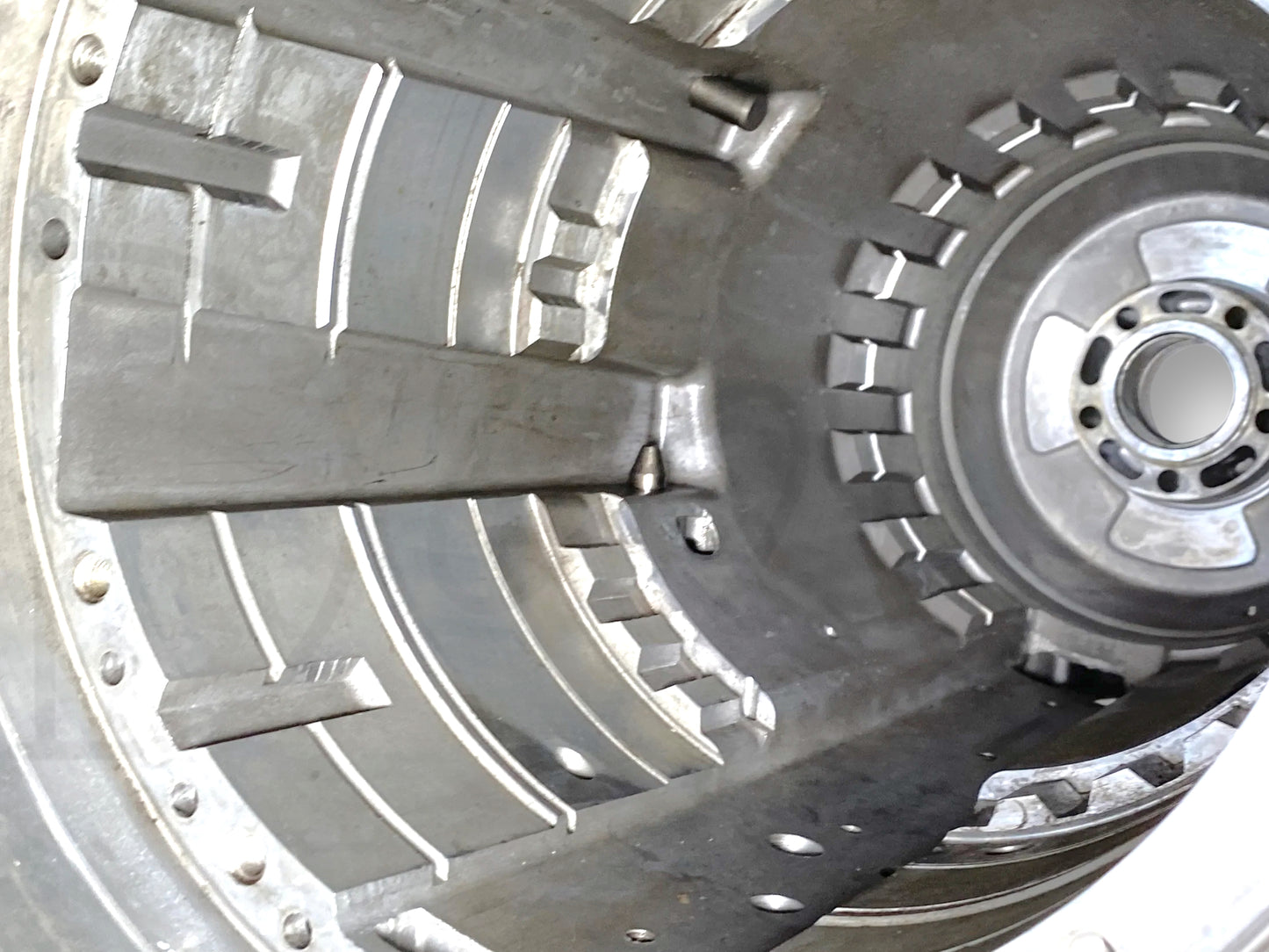 99-02 Ford Diesel 4R100 Auto Automatic Transmission Empty Case F81P-7006-Ca