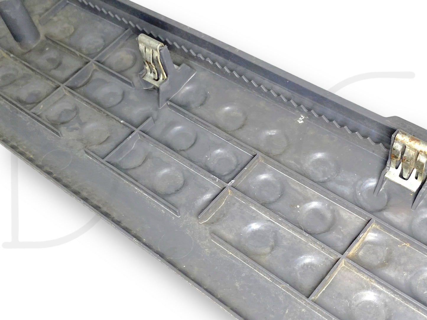 99-04 Ford F250 F350 RH Right Passenger Front Rocker Sill Trim Panel Gray OE